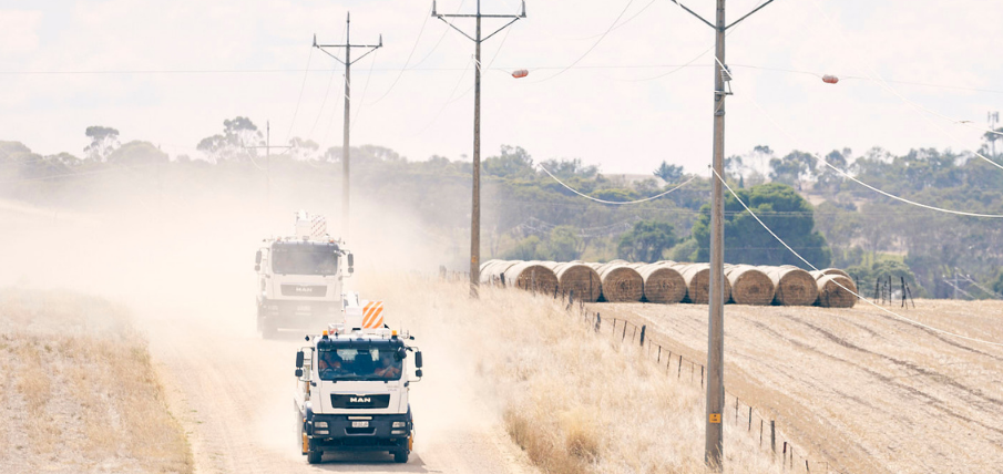 Powerline for Electricians webpage banner 905 x 428